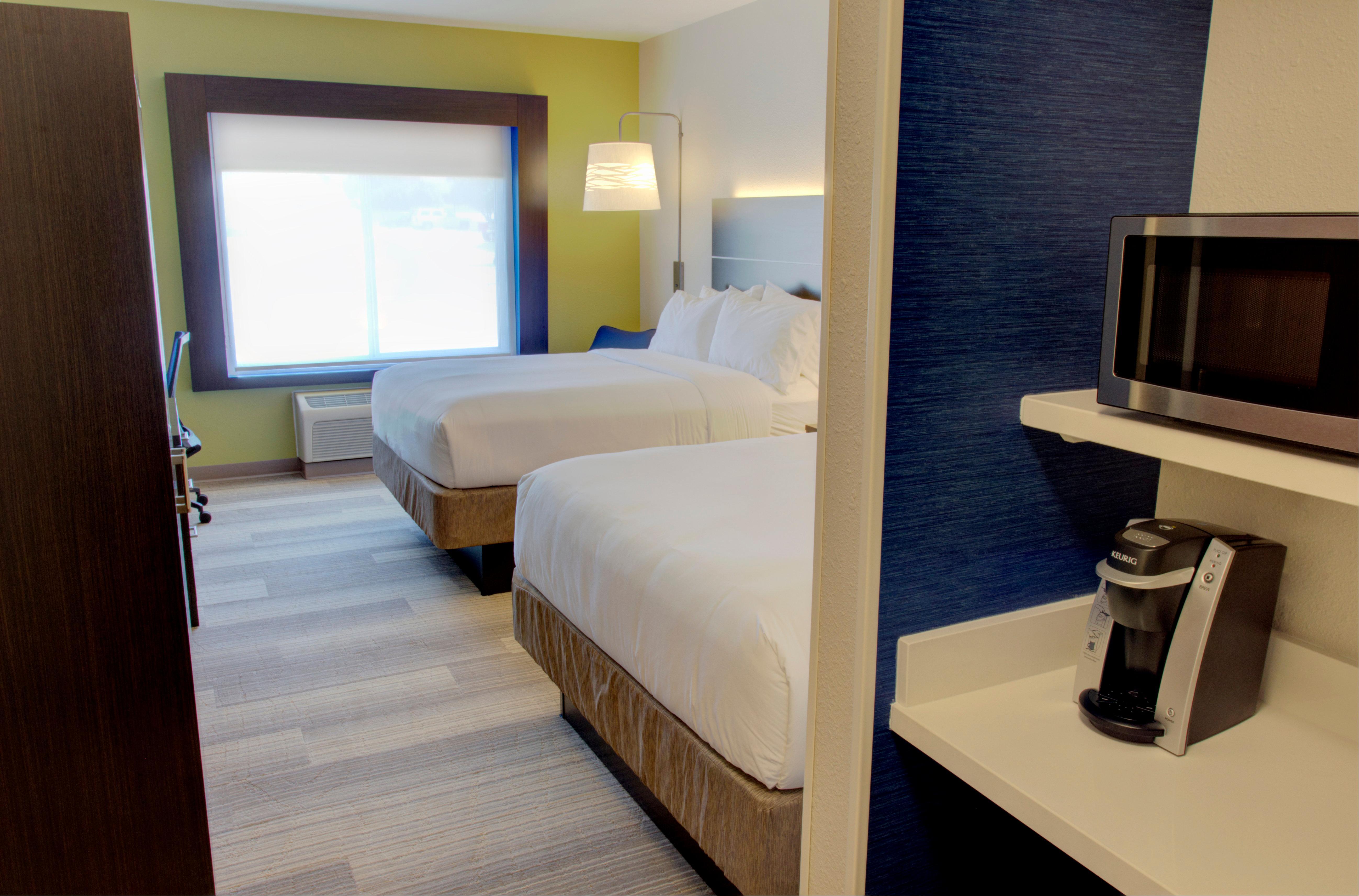 Holiday Inn Express & Suites Le Mars By Ihg Exterior photo