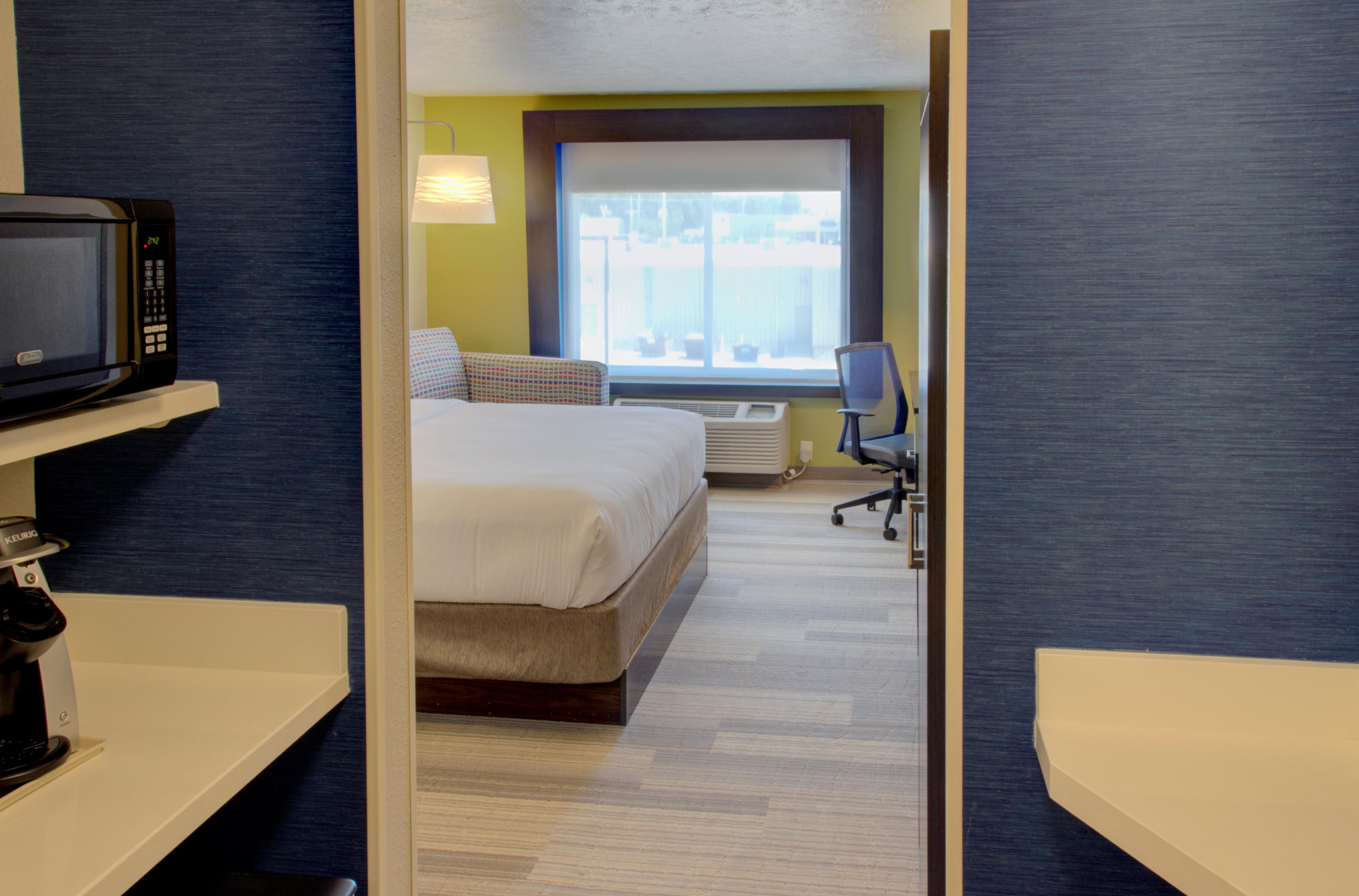 Holiday Inn Express & Suites Le Mars By Ihg Exterior photo