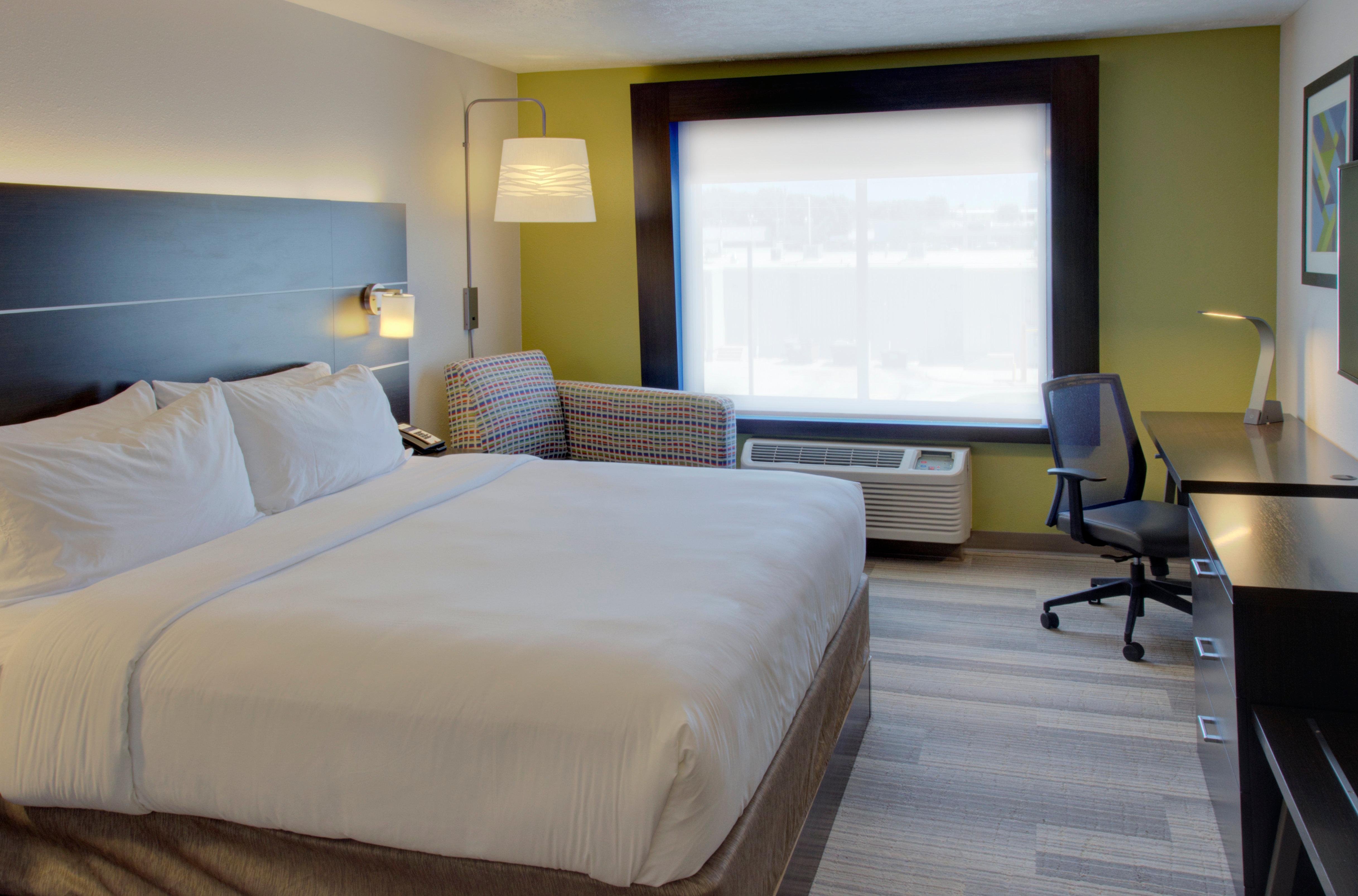 Holiday Inn Express & Suites Le Mars By Ihg Exterior photo